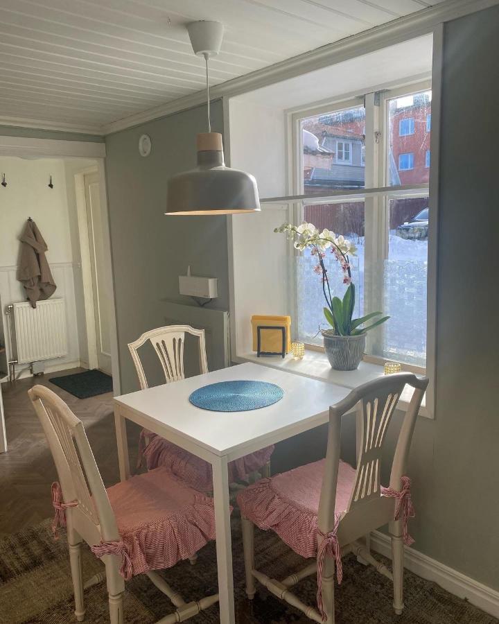 Gardshuset Mitt I Centrala Gaevle Bagian luar foto